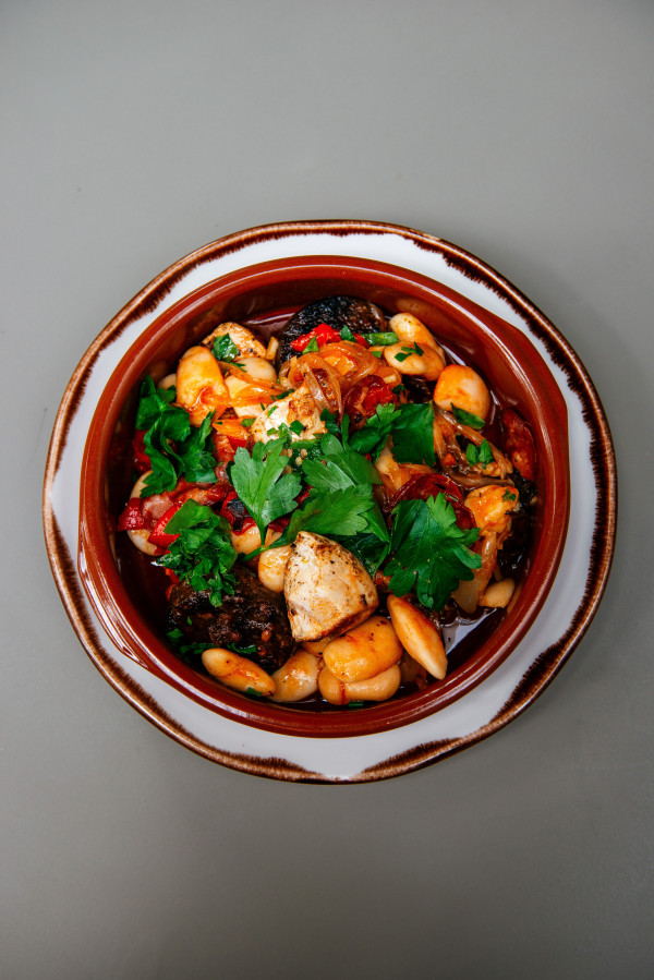 A dish of Guiso de Porotos (bean stew) from Barulho.