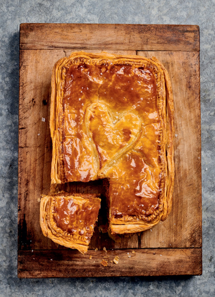 Spag Bol Mince and Cheese Pie