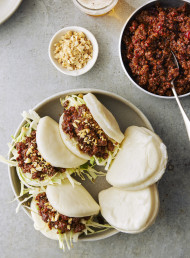 Sticky Pork Bao Buns 