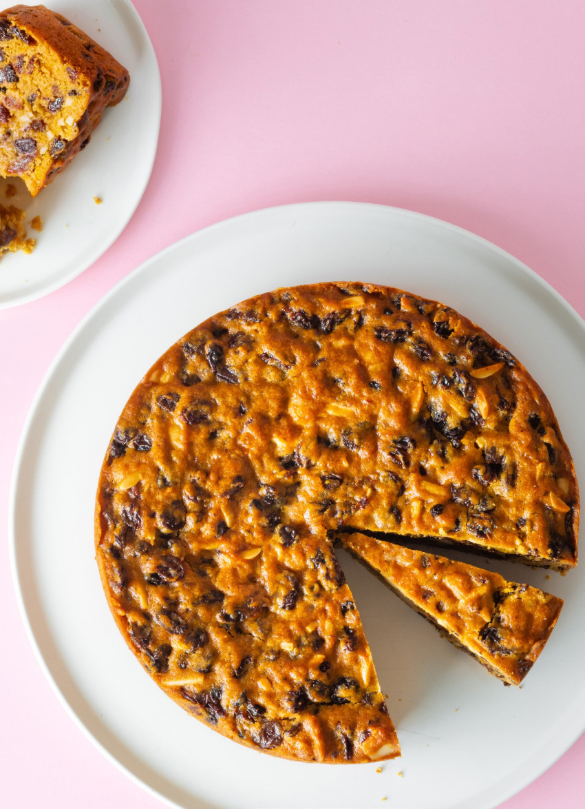 Sultana, Orange and Macadamia Christmas Cake