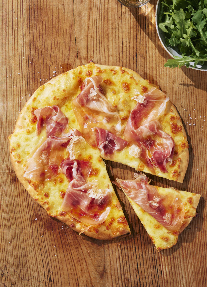 Prosciutto, Honeycomb and Mozzarella Pizza