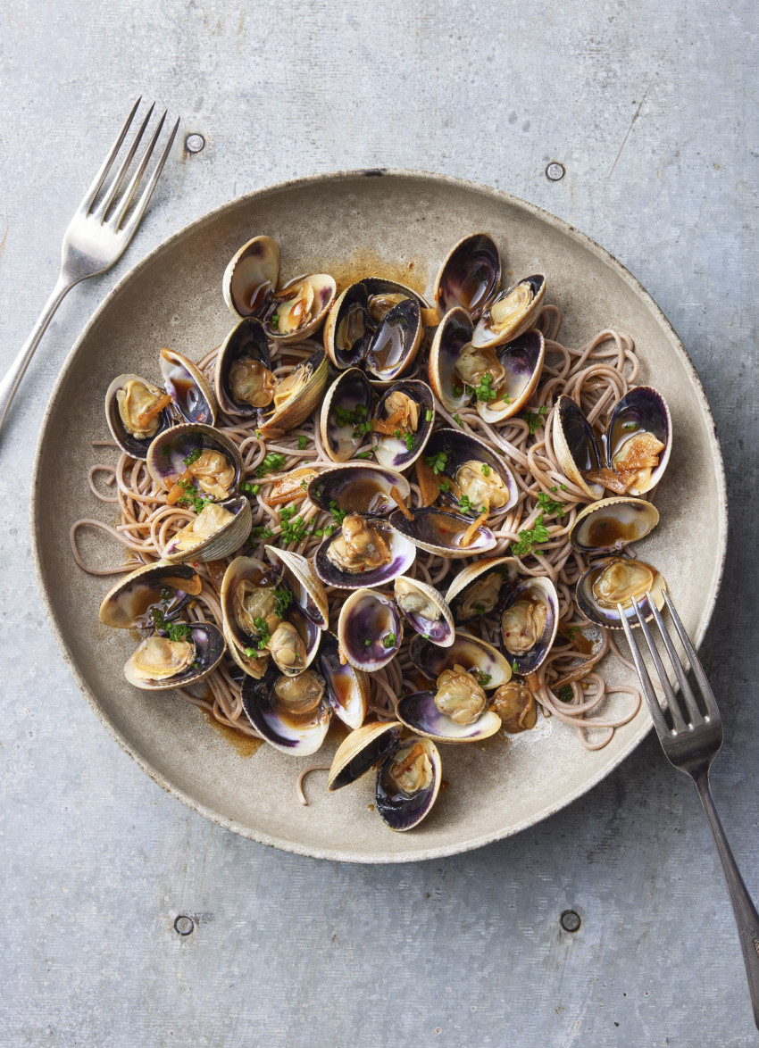 Sake, Ginger and Soy Steamed Clams