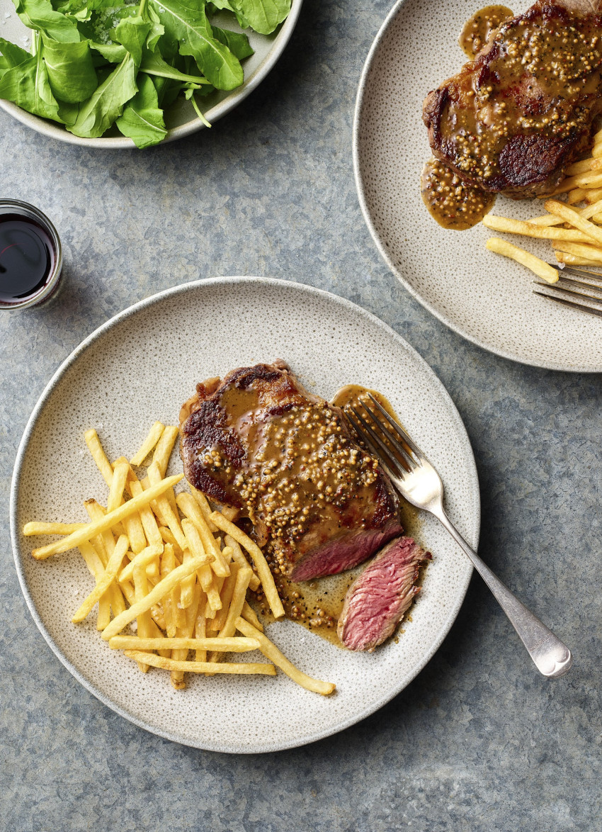 Seared Steaks with Whisky, Black Pepper and Mustard Cream Sauce