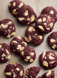 Red Velvet and White Chocolate Chunk Cookies 
