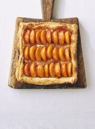 Glazed Apricot Tart 