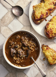 Sort-of Welsh Rarebit with Caramelised Onions 