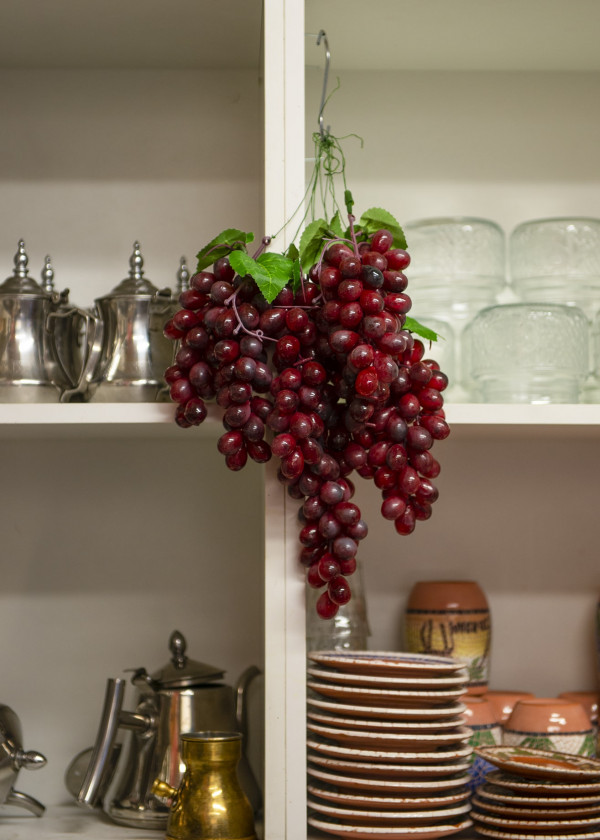 Traditional crockery at Petra Shawarma.