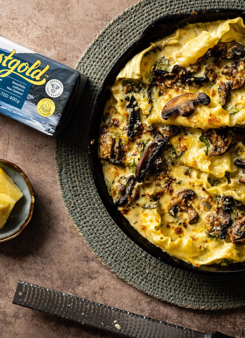 Cheesy, Creamy Mushroom Skillet Lasagne