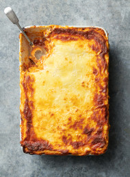 Crowd Pleasing Meat and 3 Veg Lasagne