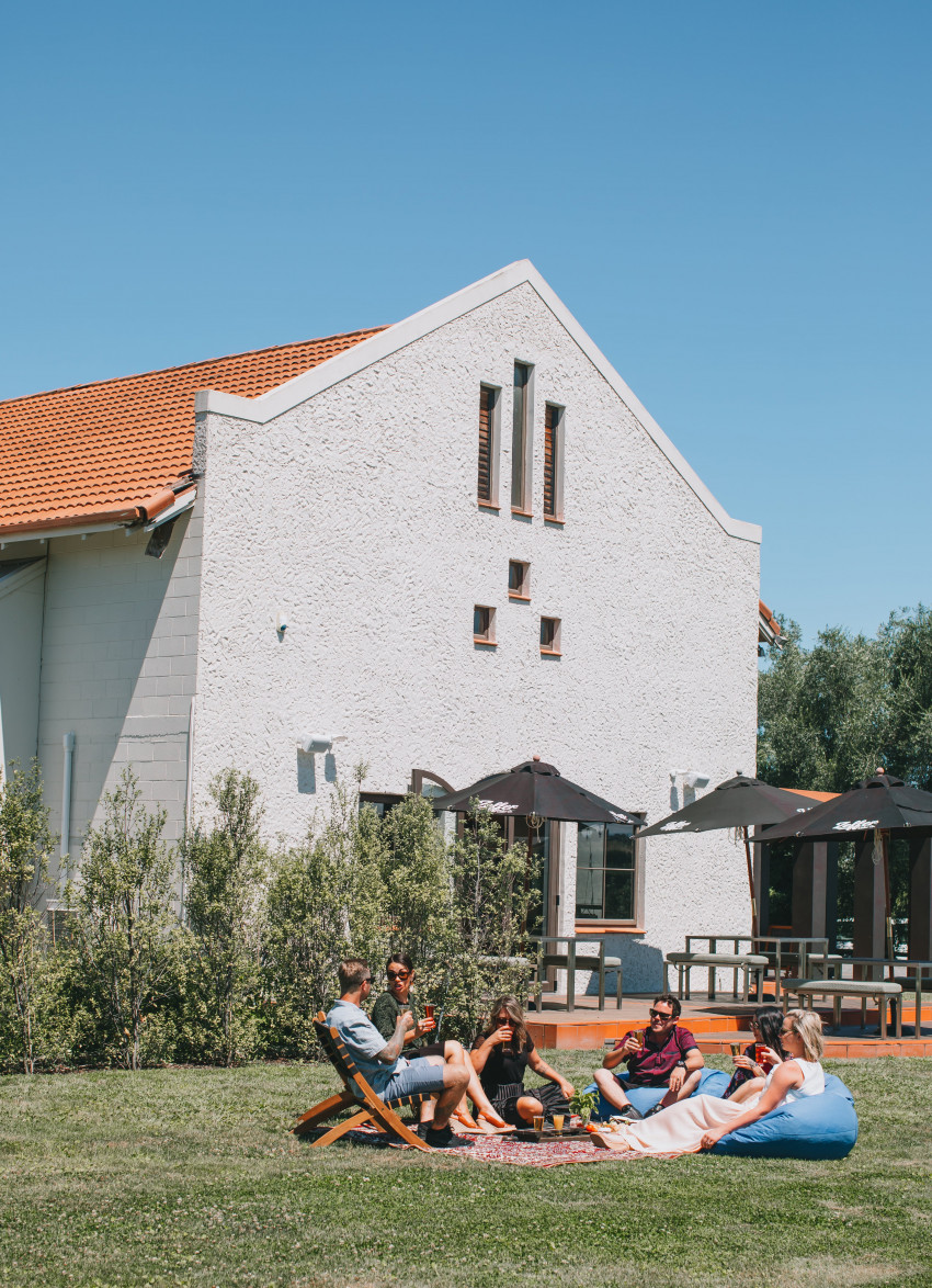 Zeffer, cider sunday & pies