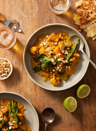 Yellow Kūmara, Cauliflower and Lentil Soup Curry