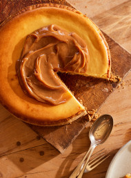 White Chocolate and Salted Caramel Cheesecake