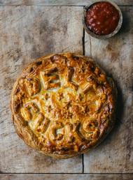 Vege and Lentil Curry Pie