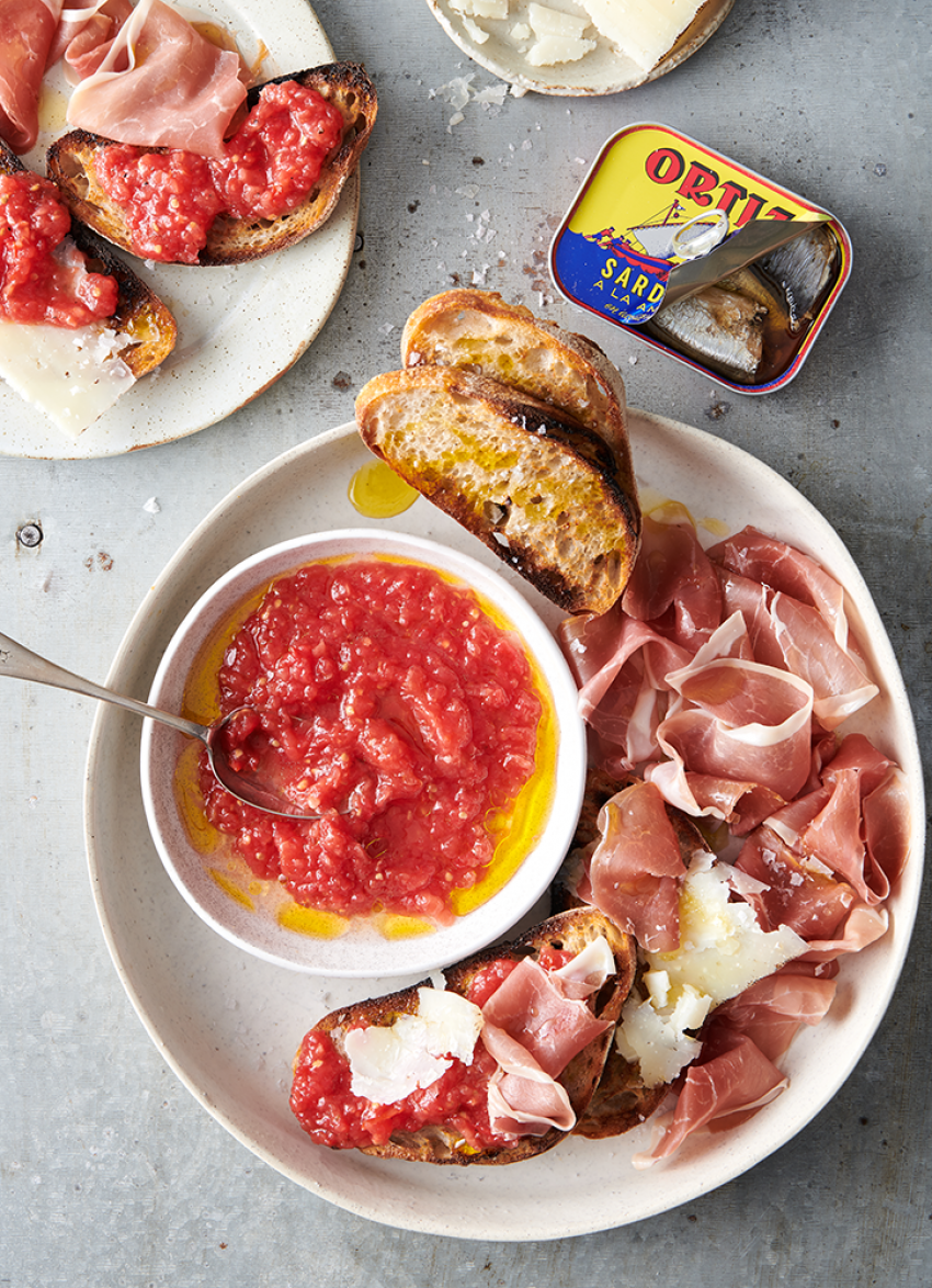 Grilled Garlicky Tomato Bread