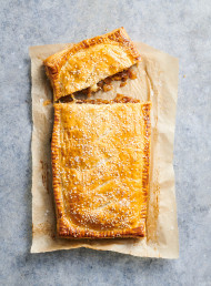 French Onion ‘Soup’ Pie