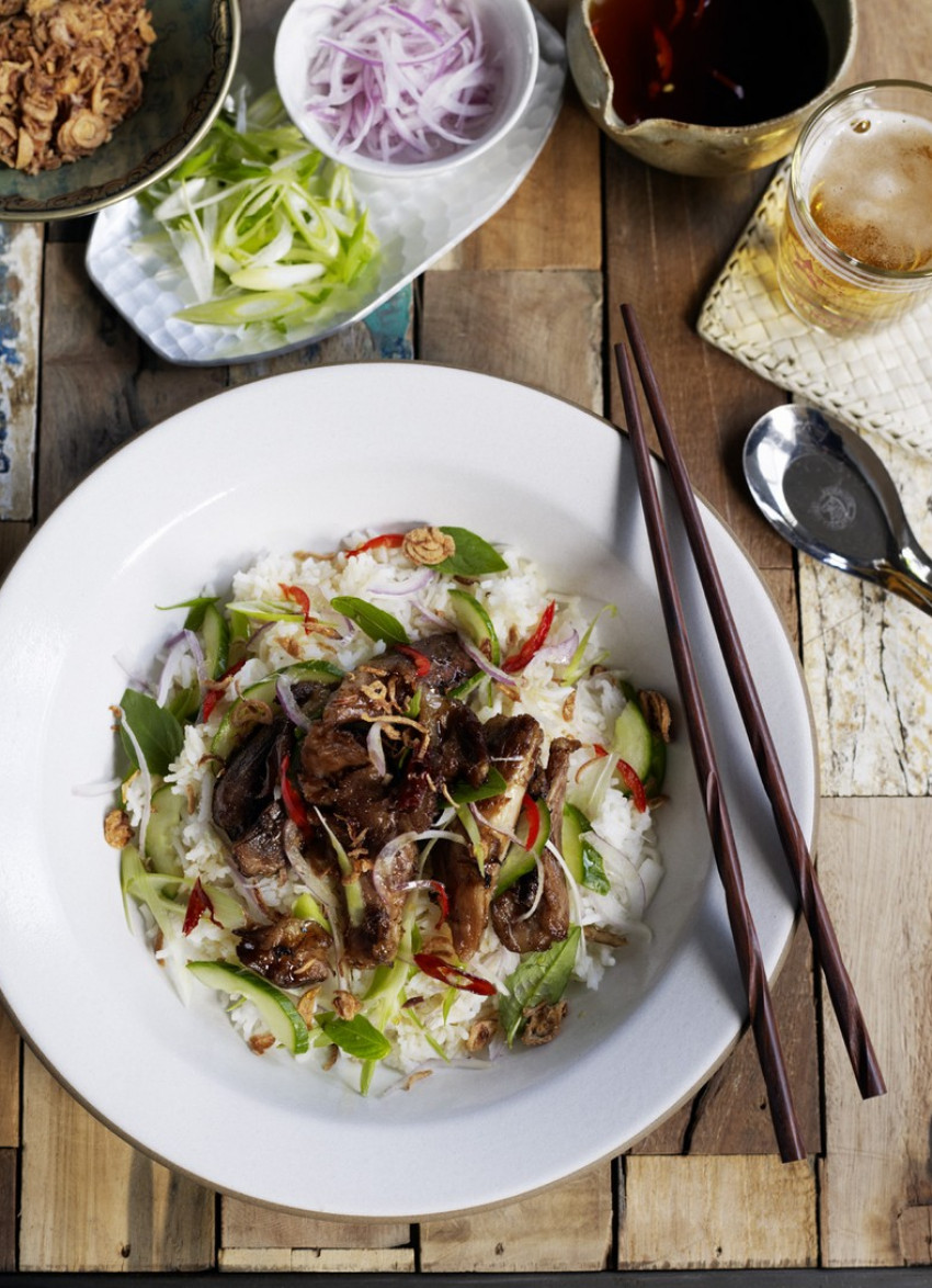 Braised Pork Hock with Chilli Caramel Sauce