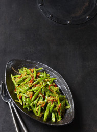 Green Beans with Chilli and Coconut