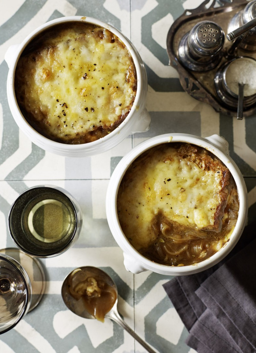 Grilled Cheese, Onion and Ale Soup