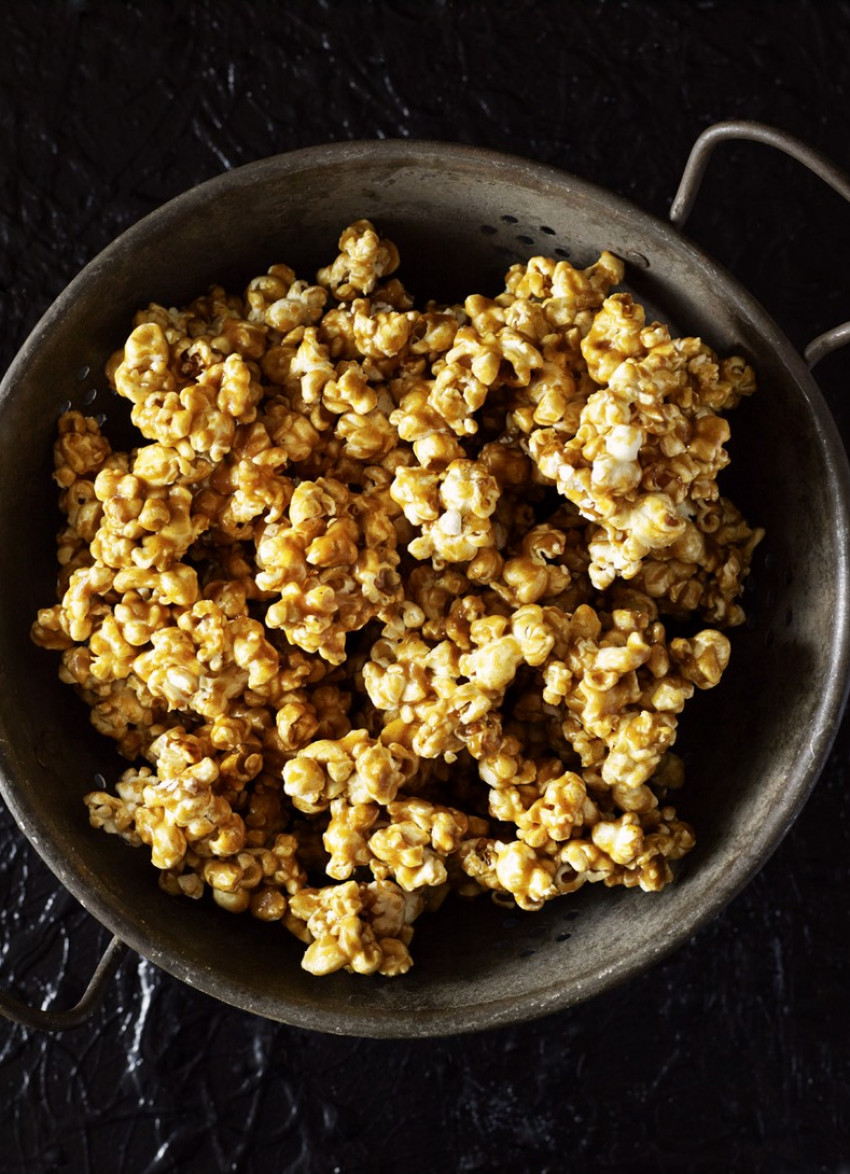 Sweet and Spicy Caramel Corn