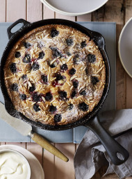 Blackberry and Apple Skillet Cake