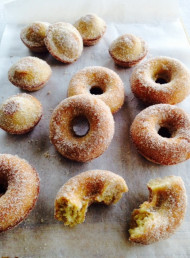 Baked Cinnamon Sugar Doughnuts