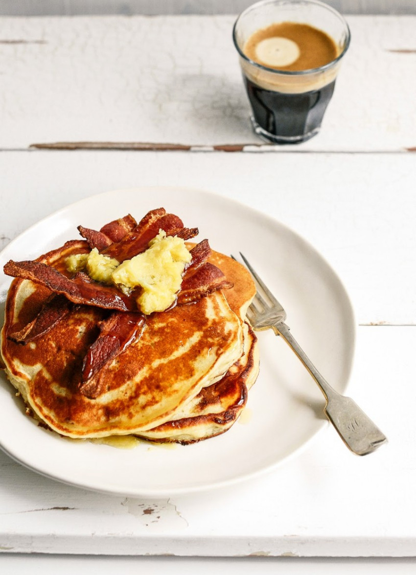 Banana (or Pumpkin) and Ricotta Hotcakes with Bacon and Manuka Honey (or Maple)