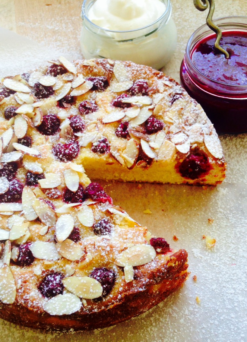 Ricotta, Almond and Raspberry Cake