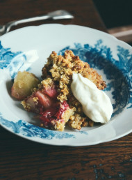 Apple and Plum Anzac Crumble 