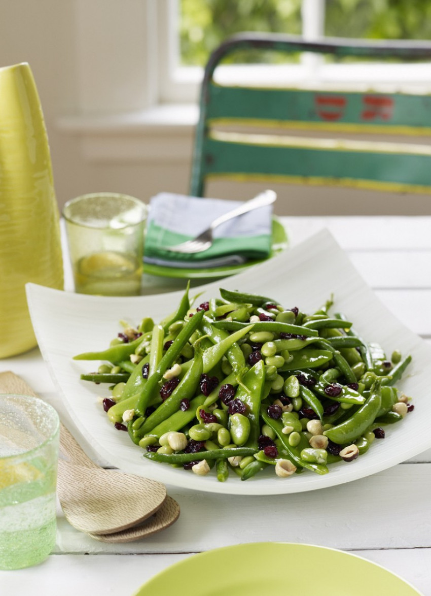 Green Vegetable Salad with Hazelnuts and Cranberries