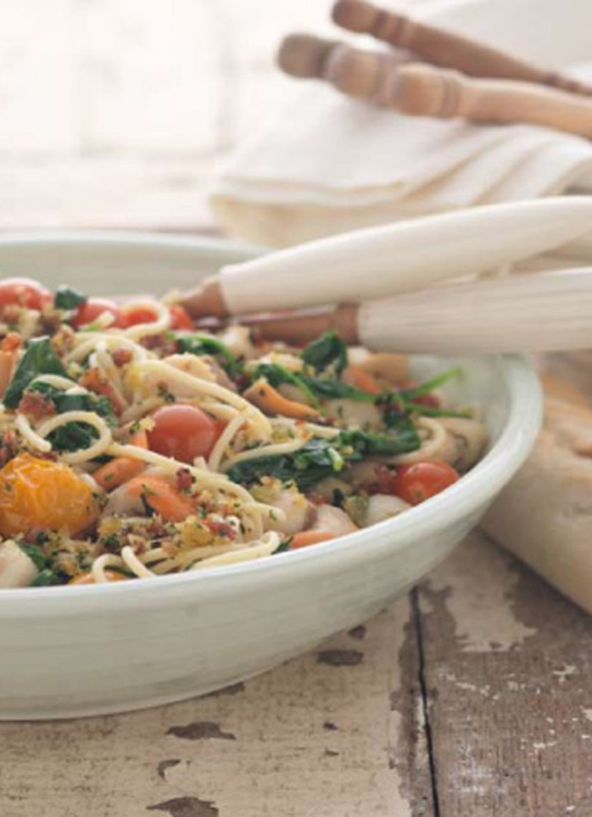 Scallops with Spaghetti and Crisp Bacon Crumbs