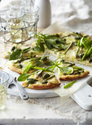 White Pizza with Asparagus and Green Olives