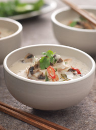 Spicy Coconut and Chicken Soup