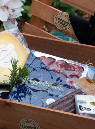 Win an Ultimate Village Picnic Hamper and a Mini Picnic Table