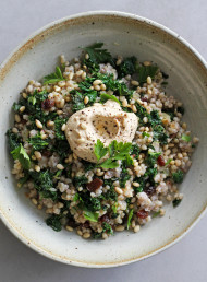Sautéed Buckwheat, Kale, Raisins and Pine Nuts with Creamy Hummus