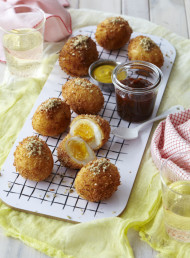 Spiced Coconut Crumbed Eggs with Dukkah