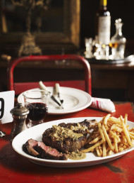 Steak au Poivre Pepper steak 