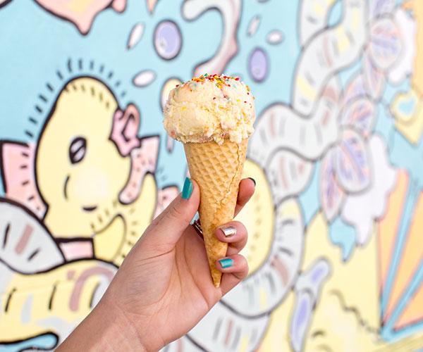 Image of scoop of duck island ice cream