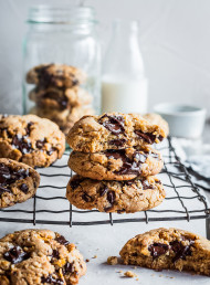 Chocolate Crack Cookies 
