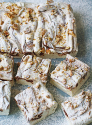 Spiced Nutella or Caramel Swirl Marshmallows