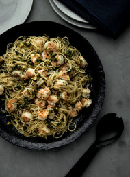 Spaghettini with Prawns, Basil, Parsley and Pistachios