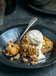 Sarah Tuck's Apple Crumble Tart